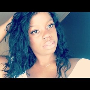 Meet your Posher, Imani